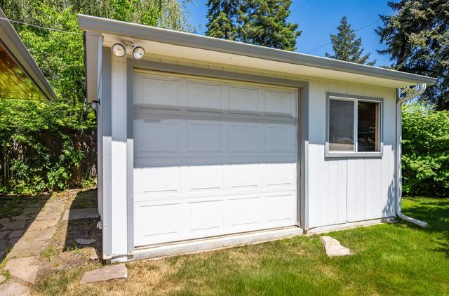 4315 S STONE St, Spokane, WA 99223