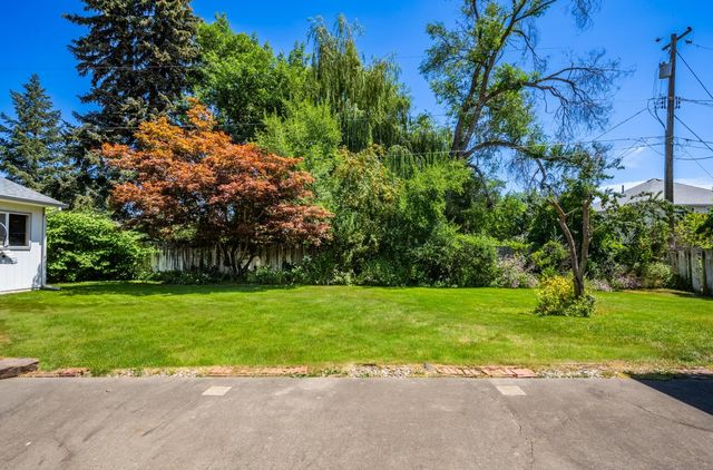 4315 S STONE St, Spokane, WA 99223