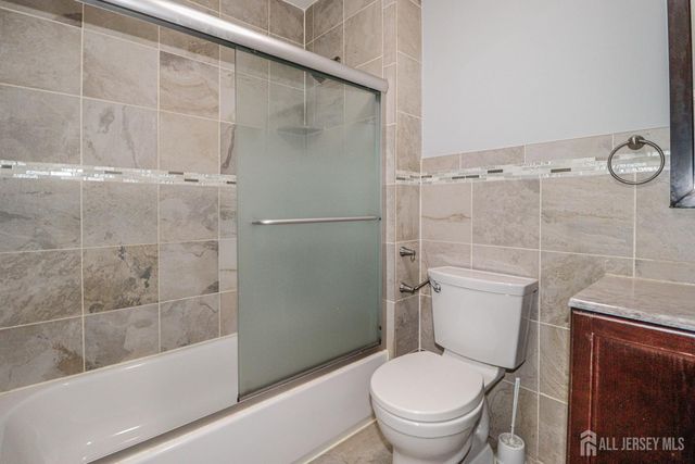 312 Edison Glen Terrace, Edison, NJ 08837