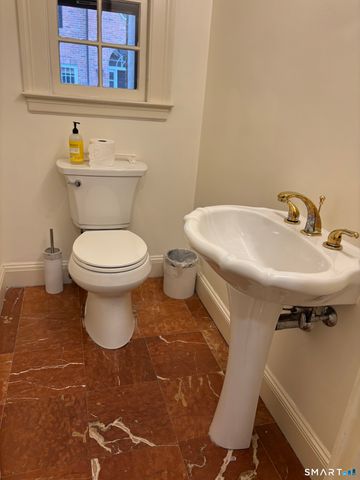 344 North Steele Road, West Hartford, CT 06117