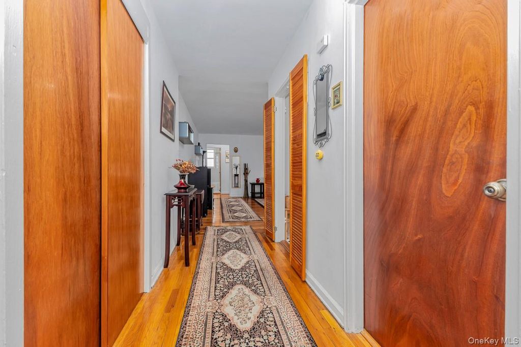 66-33 Yellowstone Boulevard 5B, Forest Hills, NY 11375 — photo 5