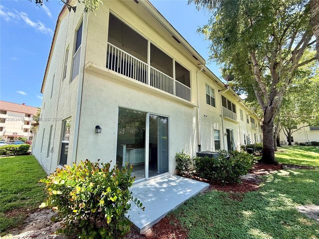 12572 Shoreline Dr 107, Wellington, FL 33414