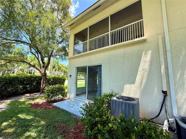 12572 Shoreline Dr 107, Wellington, FL 33414