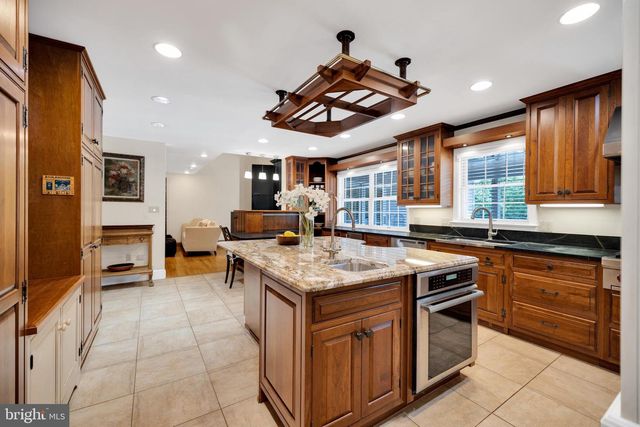 1800 READING BLVD, Wyomissing, PA 19610