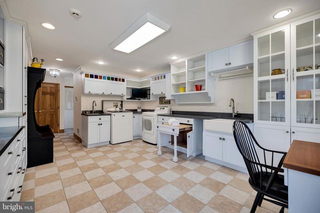 1800 READING BLVD, Wyomissing, PA 19610