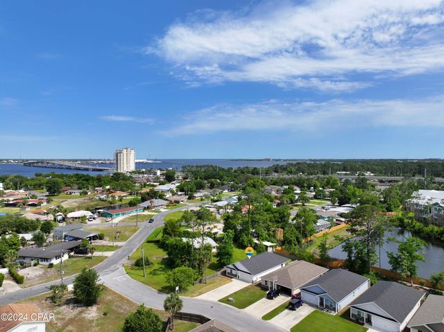 205 Woodlawn Court, Panama City Beach, FL 32407