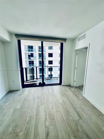 55 SW 9th St 3409, Miami, FL 33130