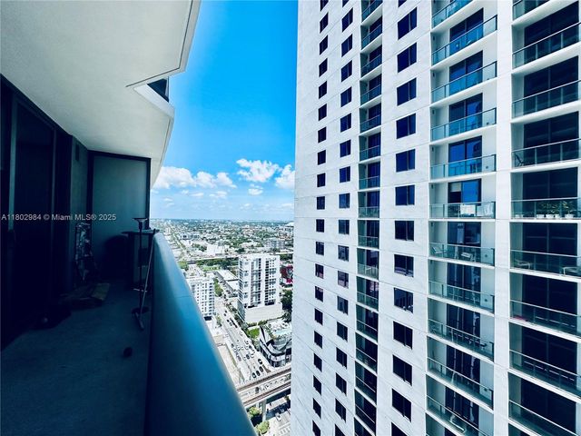 55 SW 9th St 3409, Miami, FL 33130