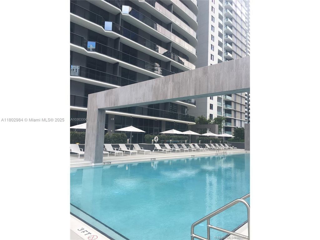 55 SW 9th St 3409, Miami, FL 33130