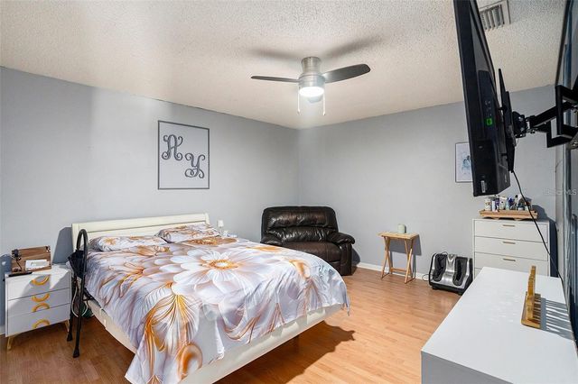 15906 COUNTRY FARM PLACE, Tampa, FL 33624