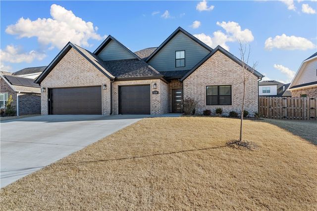 1218 Camerino Street, Tontitown, AR 72762