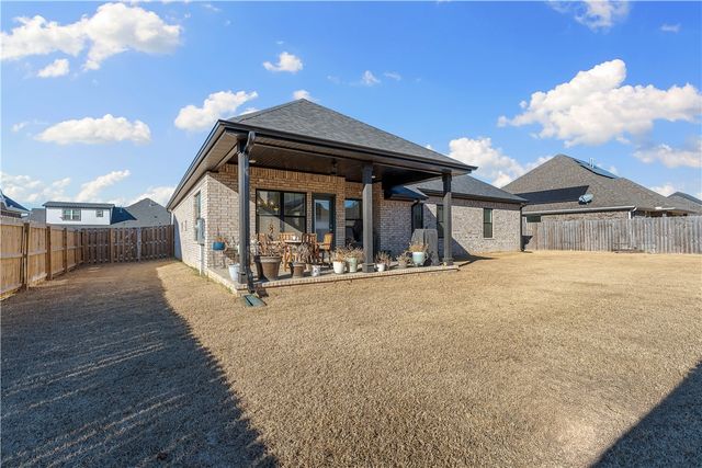 1218 Camerino Street, Tontitown, AR 72762