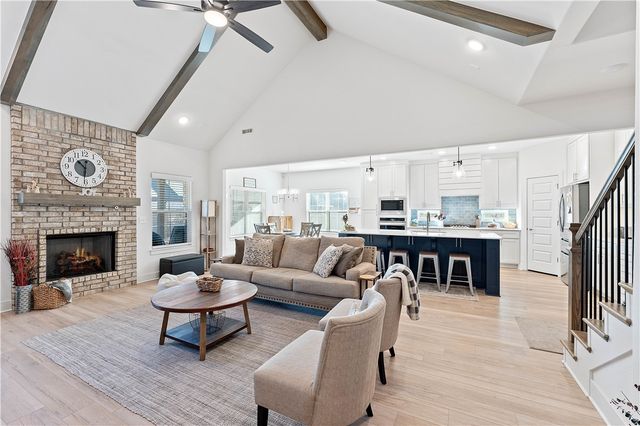 1218 Camerino Street, Tontitown, AR 72762