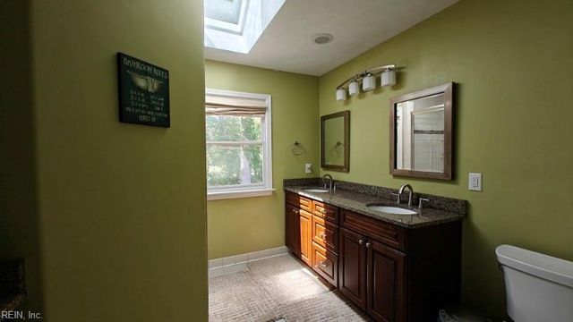 1118 Fairway DR, Chesapeake, VA 23320