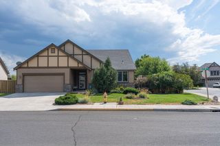 2943 SW 50th Street, Redmond, OR 97756