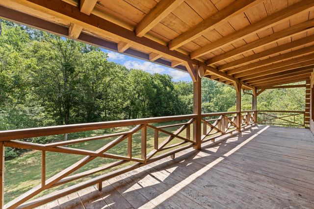 2738 Hurricane Creek Rd, Tullahoma, TN 37388