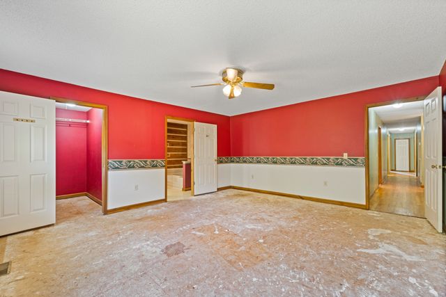 2738 Hurricane Creek Rd, Tullahoma, TN 37388
