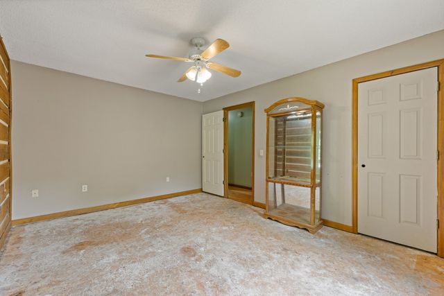 2738 Hurricane Creek Rd, Tullahoma, TN 37388