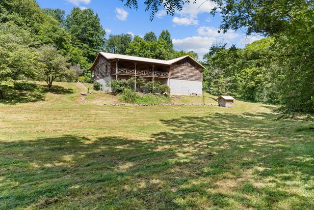 2738 Hurricane Creek Rd, Tullahoma, TN 37388