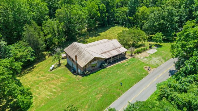 2738 Hurricane Creek Rd, Tullahoma, TN 37388