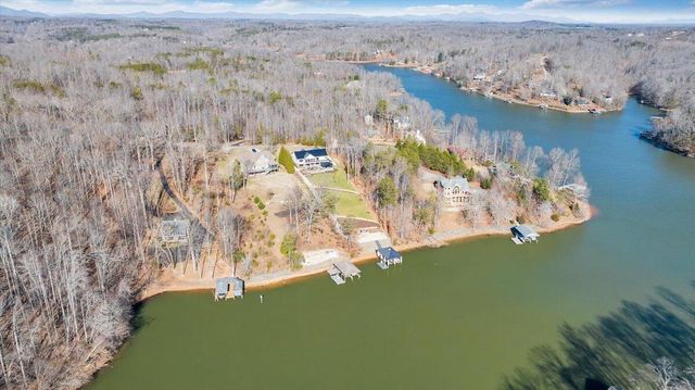 162 Lake Pointe TRL, Glade Hill, VA 24092