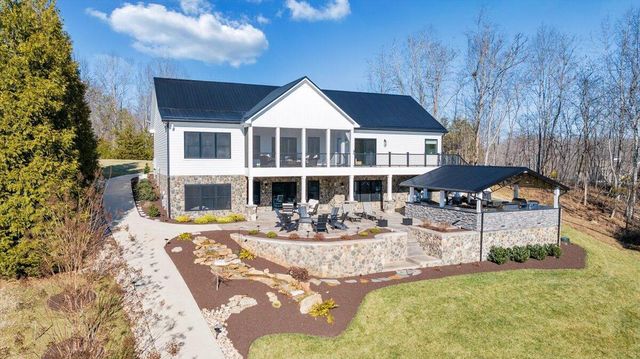 162 Lake Pointe TRL, Glade Hill, VA 24092
