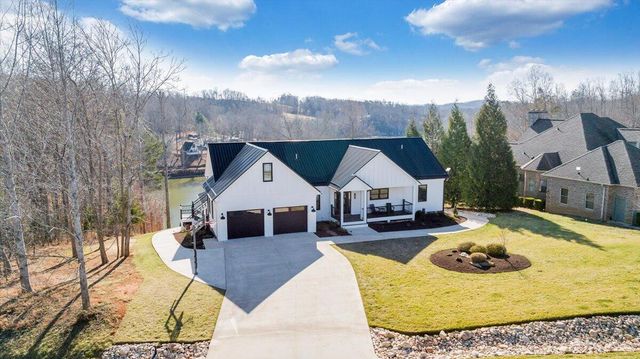 162 Lake Pointe TRL, Glade Hill, VA 24092