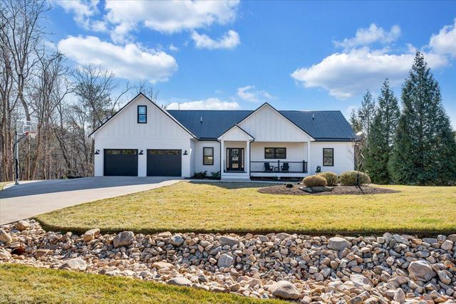 162 Lake Pointe TRL, Glade Hill, VA 24092