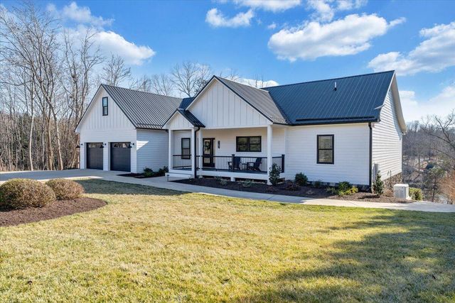 162 Lake Pointe TRL, Glade Hill, VA 24092