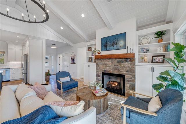 162 Lake Pointe TRL, Glade Hill, VA 24092