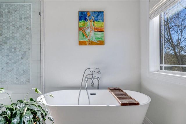 162 Lake Pointe TRL, Glade Hill, VA 24092