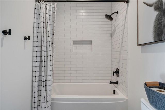 162 Lake Pointe TRL, Glade Hill, VA 24092