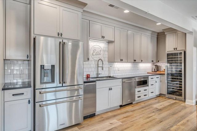 162 Lake Pointe TRL, Glade Hill, VA 24092