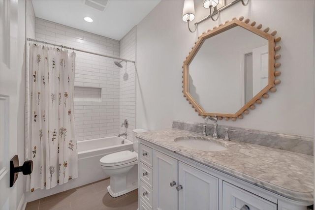 162 Lake Pointe TRL, Glade Hill, VA 24092