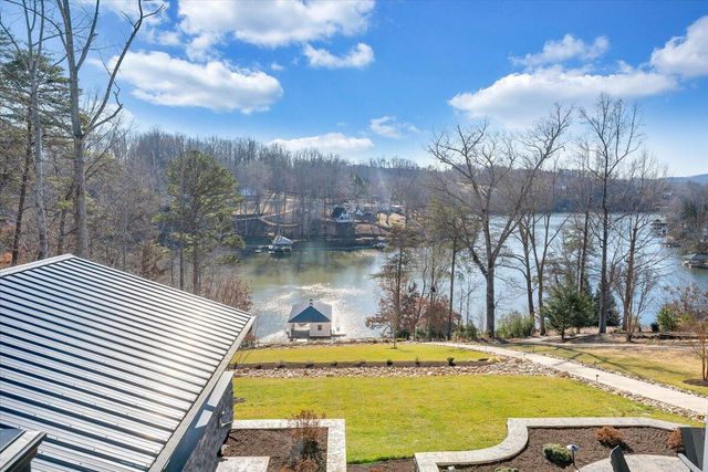 162 Lake Pointe TRL, Glade Hill, VA 24092