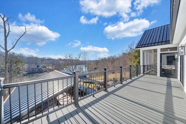 162 Lake Pointe TRL, Glade Hill, VA 24092