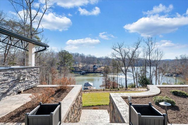 162 Lake Pointe TRL, Glade Hill, VA 24092