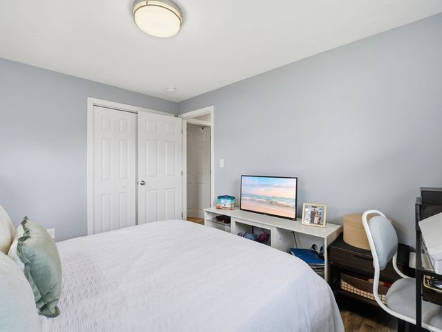 161 Keswick Rd, Brockton, MA 02302