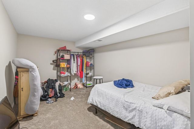 1918 Upper Afton Road E, Saint Paul, MN 55119