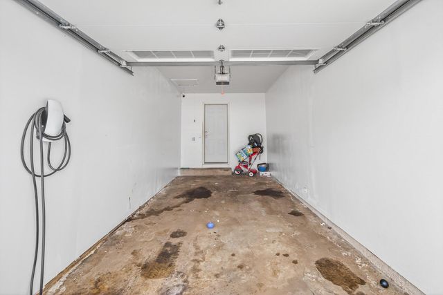 1918 Upper Afton Road E, Saint Paul, MN 55119