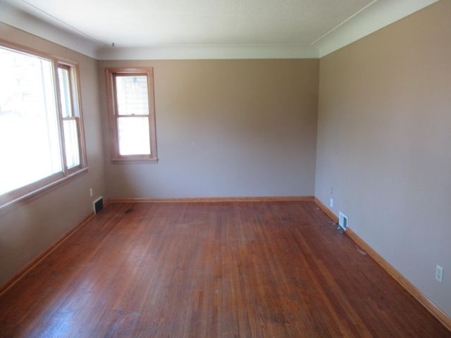 5601 Aldrich Avenue N, Brooklyn Center, MN 55430