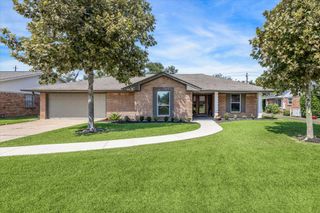 6626 Lindyann Lane, Houston, TX 77008