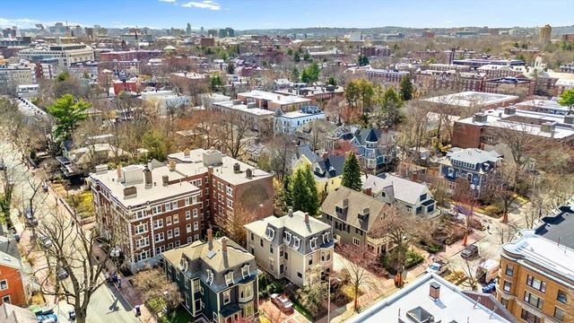 26 Linnaean St 3, Cambridge, MA 02138