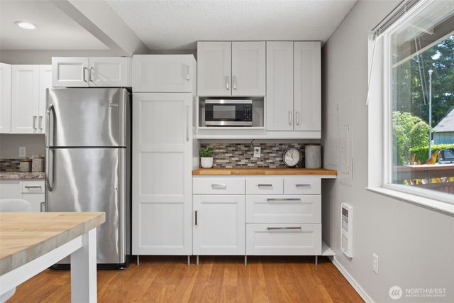 13113 NW 8th Avenue #A, Vancouver, WA 98685