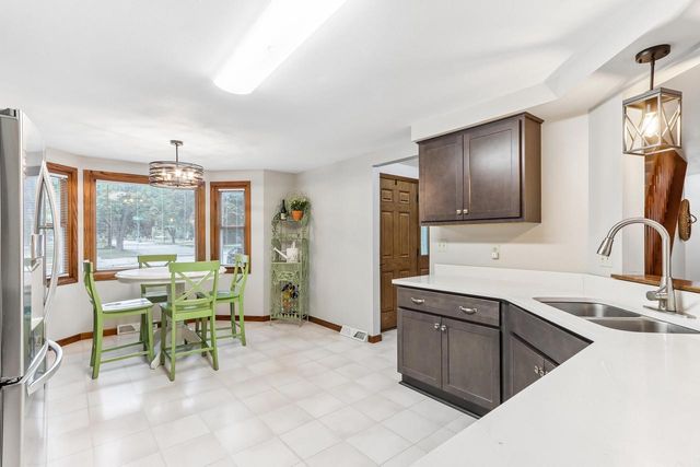 W61N840 Arbor DRIVE, Cedarburg, WI 53012