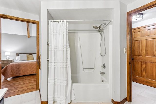 W61N840 Arbor DRIVE, Cedarburg, WI 53012