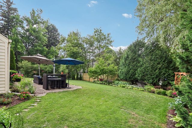 W61N840 Arbor DRIVE, Cedarburg, WI 53012