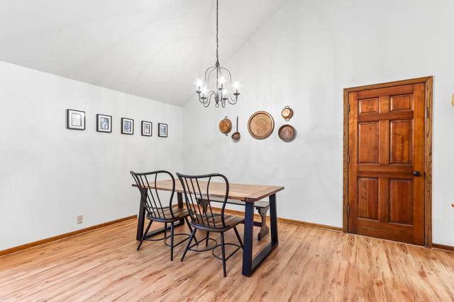 W61N840 Arbor DRIVE, Cedarburg, WI 53012