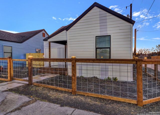 411 wilson, San Antonio, TX 78228