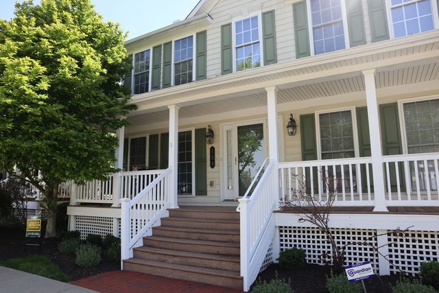 154 Park Square LANE, O'hara, PA 15238